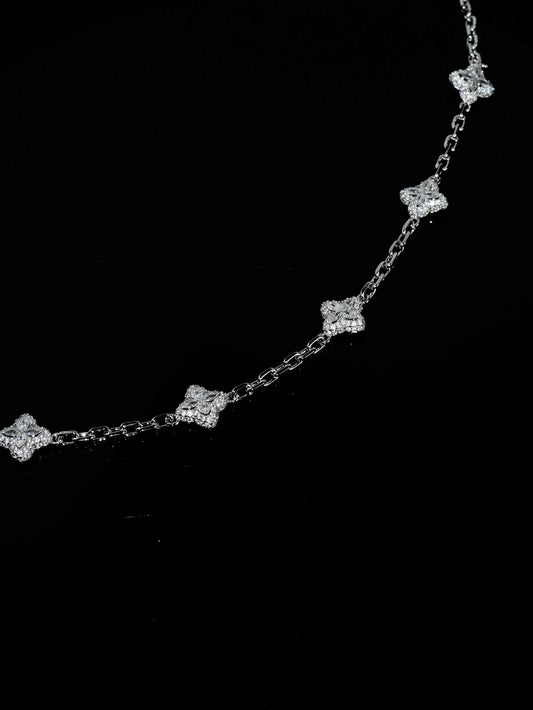 WHITE ICE CLOVER