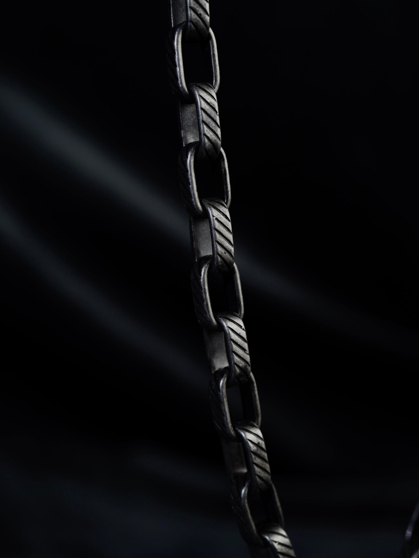BLACK TITAN