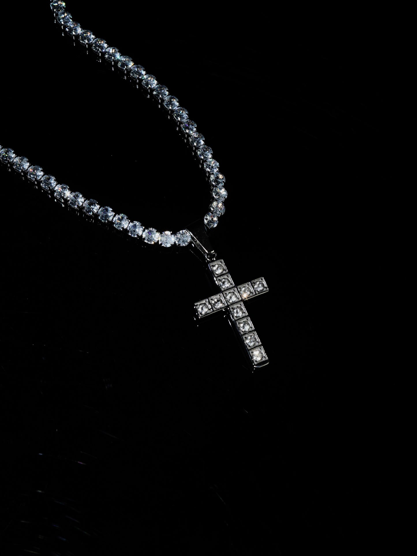 TENNIS CROSS