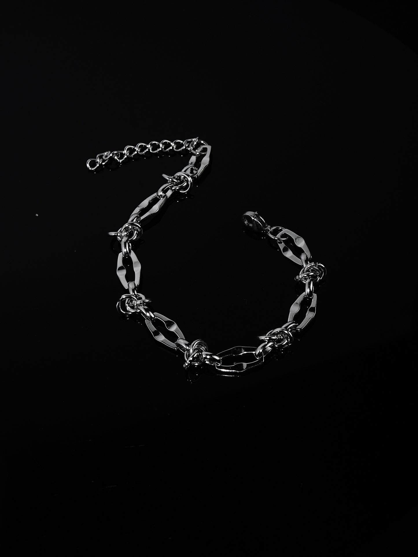 THORN BRACELET