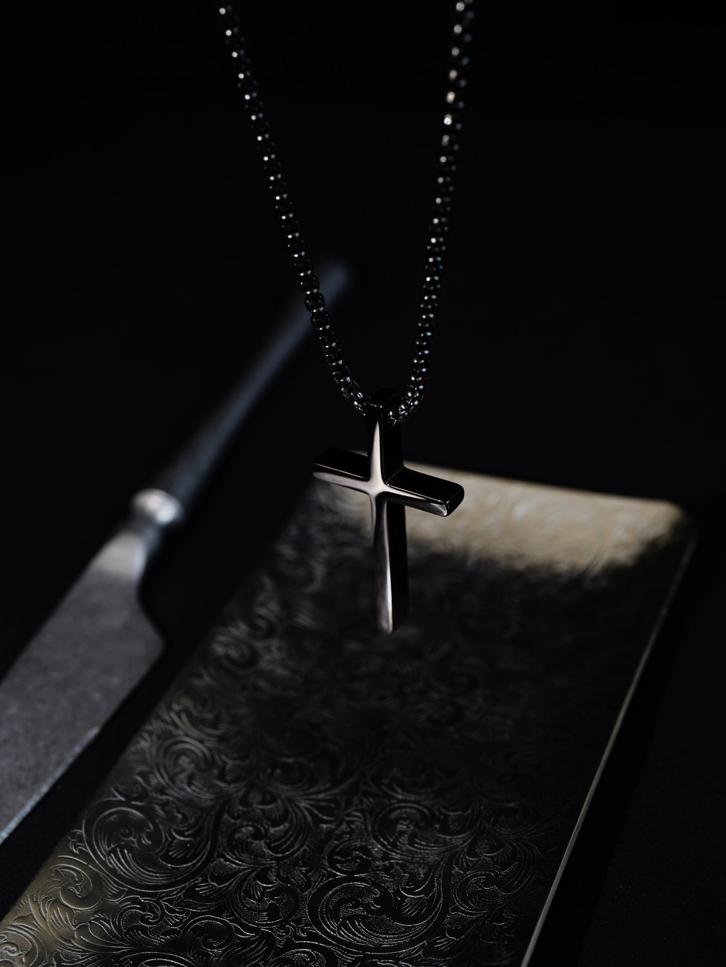 STEEL CROSS NEGRO