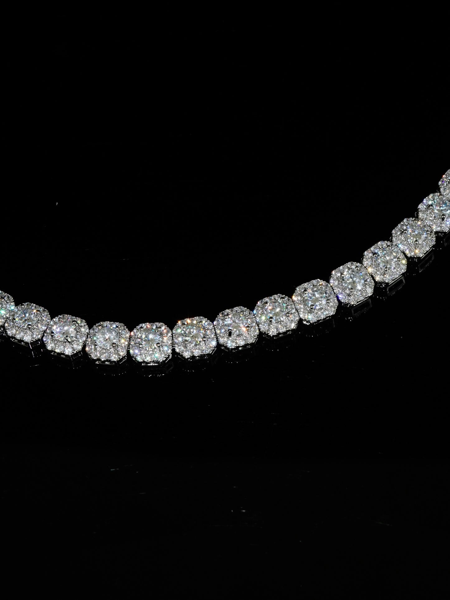 DIAMOND HALO BRACELET