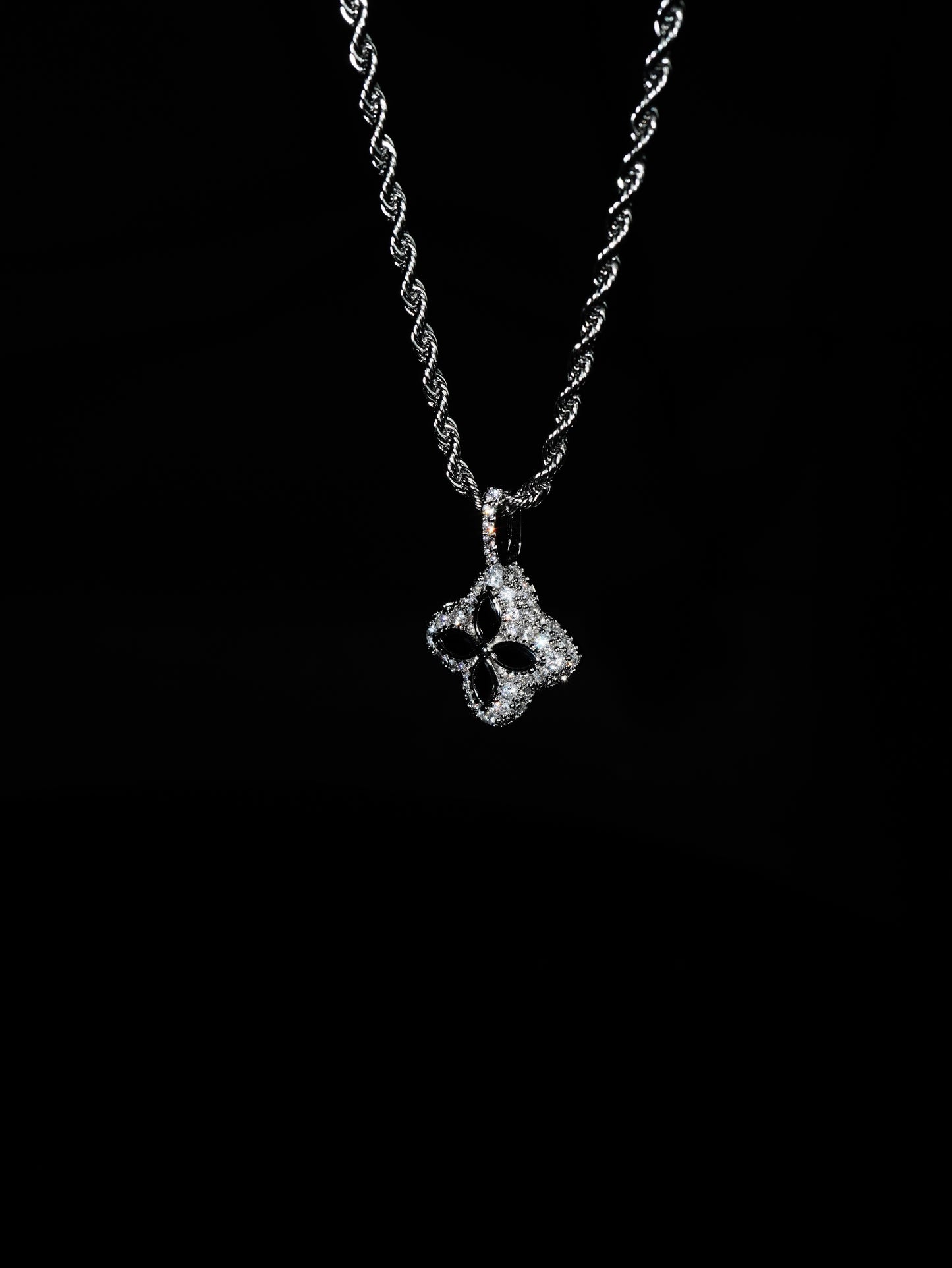 BLACK ICE CLOVER