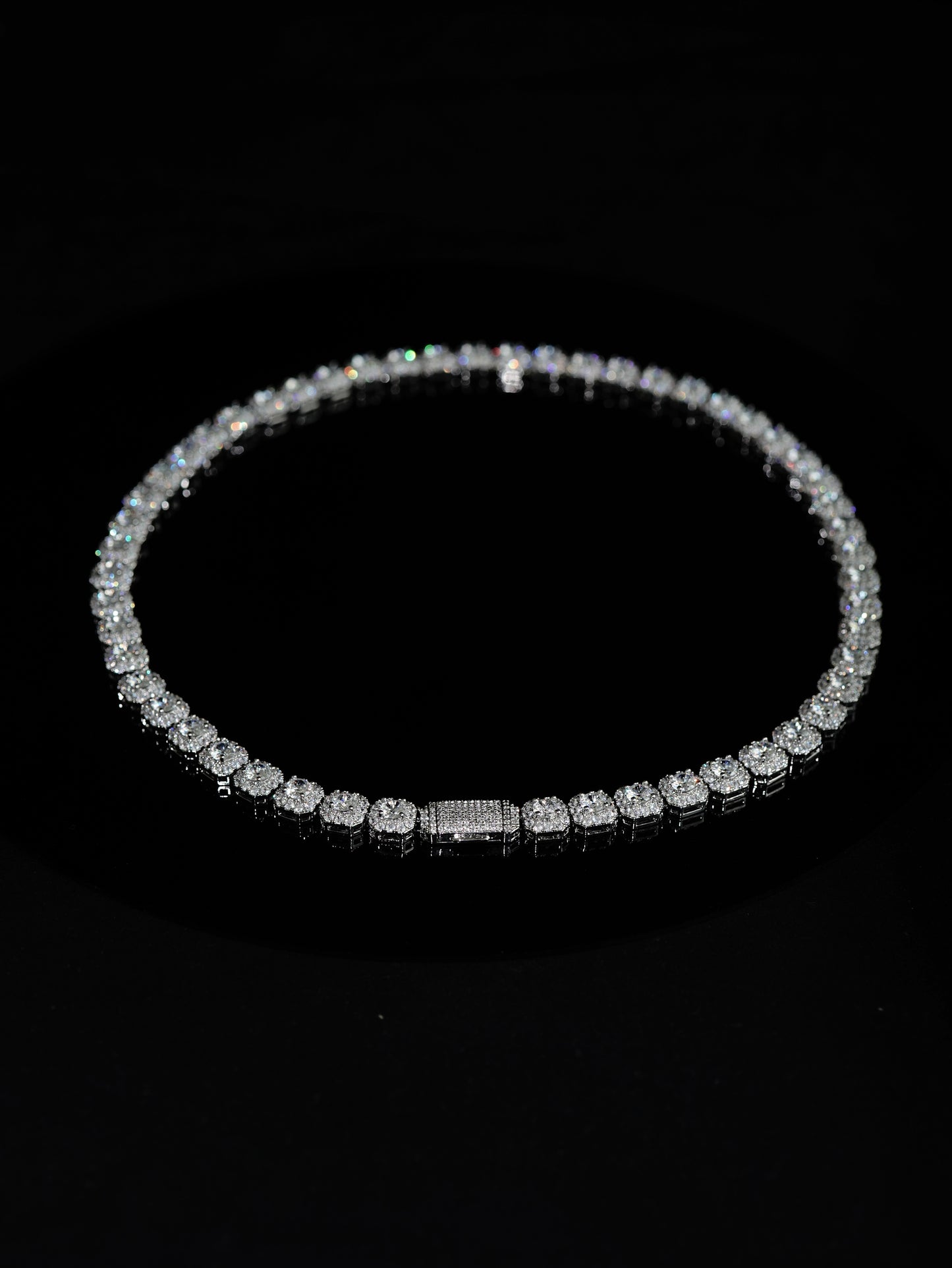 DIAMOND HALO