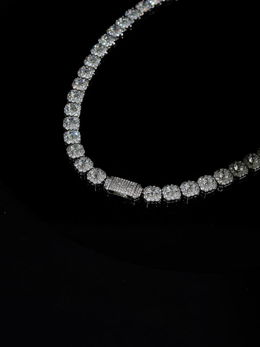 DIAMOND HALO
